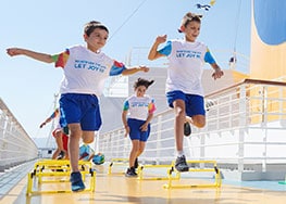 Kinder and Costa together with Joy of Moving