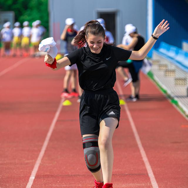 In Romania, Joy of moving splits in three 