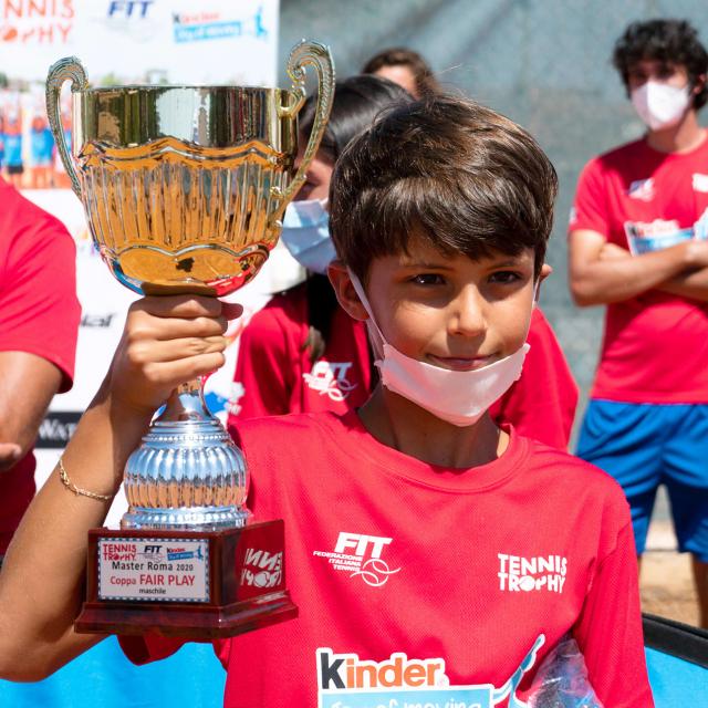 Tennis Trophy fit Kinder Joy of moving in Italy
