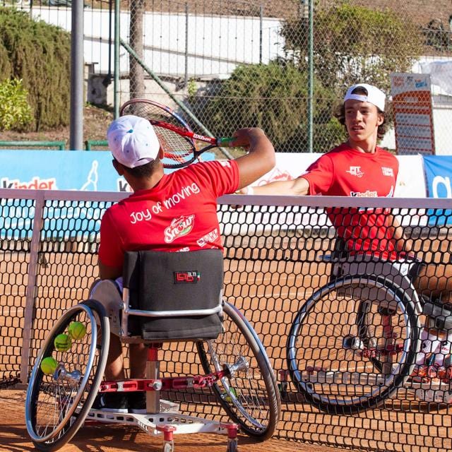 Tennis Trophy fit Kinder Joy of moving in Italy