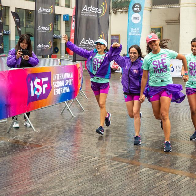 KINDER JOY OF MOVING AT ISF SHE RUNS