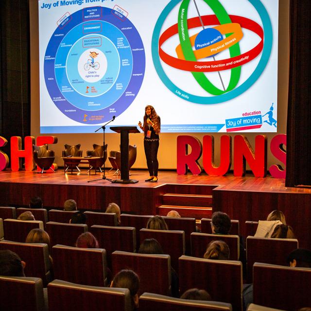 KINDER JOY OF MOVING AT ISF SHE RUNS