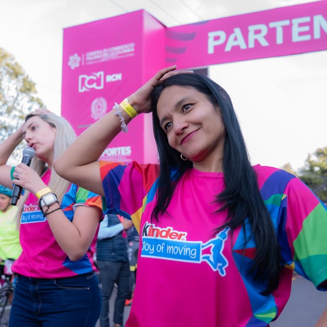 women in a kinder joy of moving event