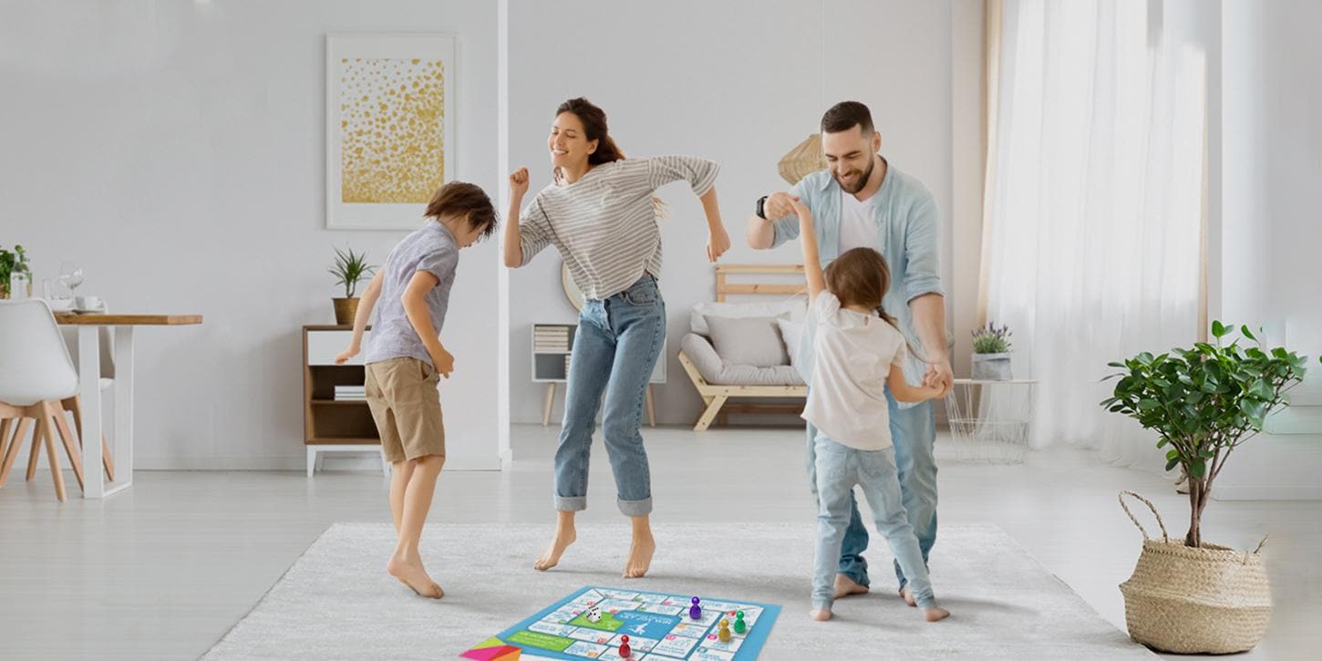 MANY GAMES FOR THE WHOLE FAMILY